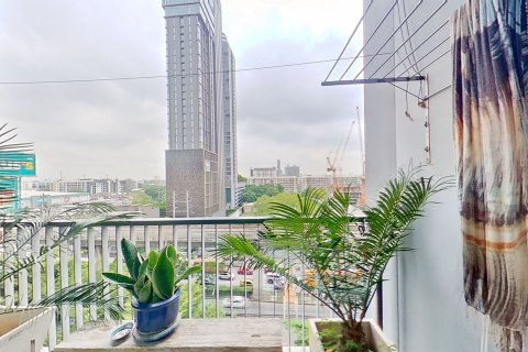 Condominio de 2 dormitorios en Khlong Toei, Bangkok, Tailandia № 137062 - foto 2