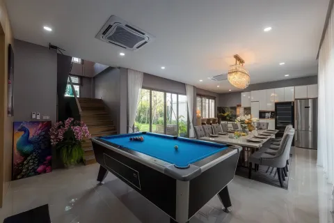 Casa de 4 dormitorios en Pattaya, Tailandia № 155678 - foto 3