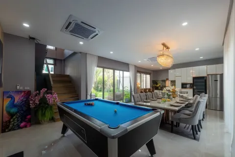 Casa de 4 dormitorios en Pattaya, Tailandia № 155678 - foto 6