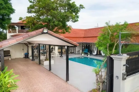 Villa in Pattaya, Thailand 3 Schlafzimmer № 155676 - Foto 2