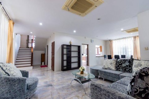 Casa de 4 dormitorios en Hua Hin, Tailandia № 115363 - foto 5