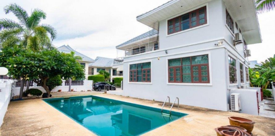 Casa de 4 dormitorios en Hua Hin, Tailandia № 115363