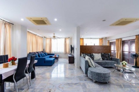 Casa de 4 dormitorios en Hua Hin, Tailandia № 115363 - foto 3