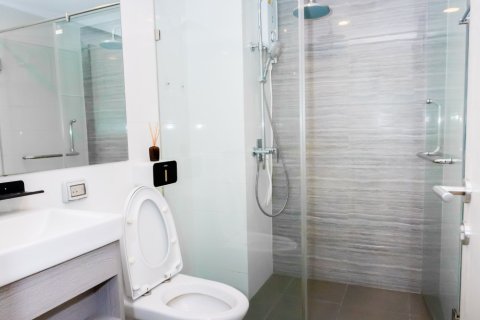 Estudio en el condominio en Bang Na, Bangkok, Tailandia № 142298 - foto 11