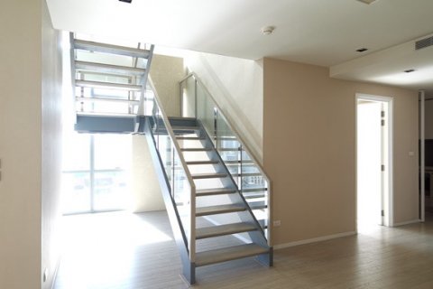 Condominio de 2 dormitorios en Bangkok, Tailandia № 66399 - foto 3
