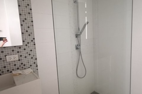 Condominio de 2 dormitorios en Bangkok, Tailandia № 66399 - foto 5