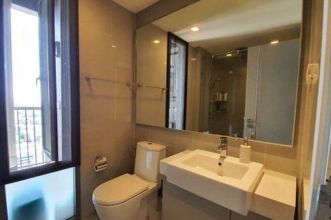 Condominio de 2 dormitorios en Bangkok, Tailandia № 66397 - foto 12
