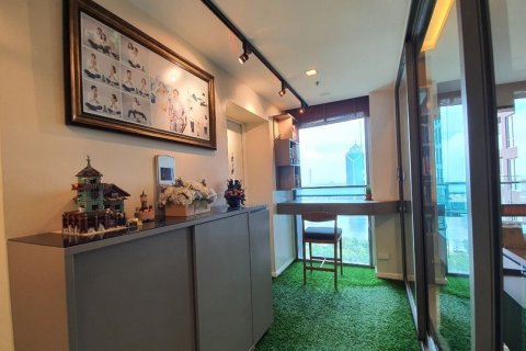 Condominio de 2 dormitorios en Bangkok, Tailandia № 66397 - foto 9