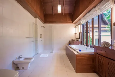 Casa de 4 dormitorios en Layan Beach, Tailandia № 134312 - foto 16