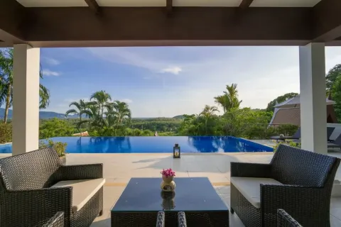 Casa de 4 dormitorios en Layan Beach, Tailandia № 134312 - foto 3