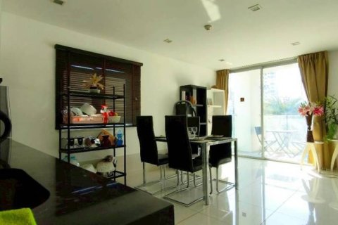 Condominio de 3 dormitorios en Pattaya, Tailandia № 157350 - foto 2