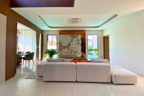 Casa de 4 dormitorios en Pattaya, Tailandia № 157351 - foto 7