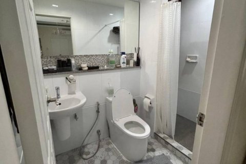 Condominio de 3 dormitorios en Bang Na, Bangkok, Tailandia № 161115 - foto 8