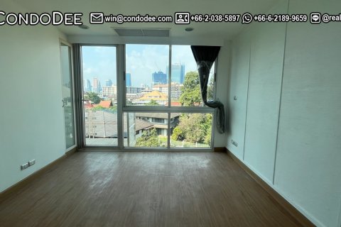 Reihenhaus in Sathon, Bangkok, Thailand 4 Schlafzimmer № 201039 - Foto 6