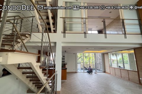 Reihenhaus in Sathon, Bangkok, Thailand 4 Schlafzimmer № 201039 - Foto 24