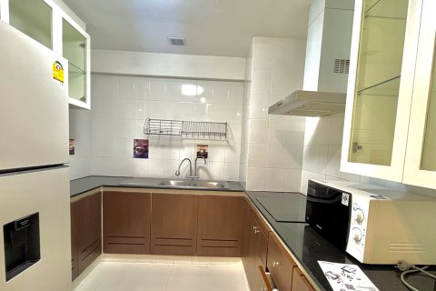 Condominio de 2 dormitorios en Watthana, Bangkok, Tailandia № 201042 - foto 10