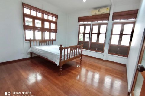 Maison à Bangkok, Thaïlande 4 chambres № 157539 - photo 6