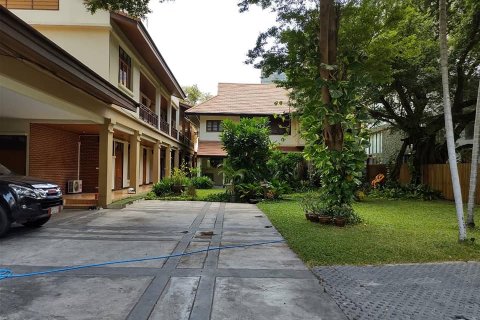 Studio à Bangkok, Thaïlande № 157537