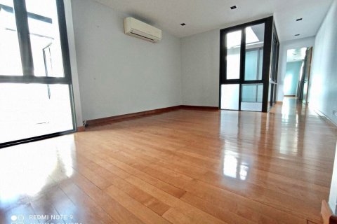 Casa de 4 dormitorios en Bangkok, Tailandia № 157535 - foto 15