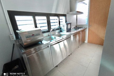 Casa de 4 dormitorios en Bangkok, Tailandia № 157535 - foto 16