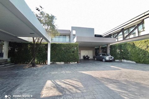Casa de 4 dormitorios en Bangkok, Tailandia № 157535 - foto 2