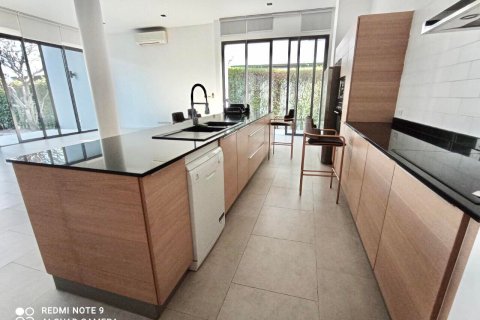 Casa de 4 dormitorios en Bangkok, Tailandia № 157535 - foto 18