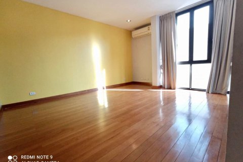 Casa de 4 dormitorios en Bangkok, Tailandia № 157535 - foto 14