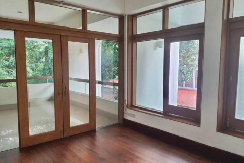 บ้านในกรุงเทพฯ, ประเทศไทย 5 ห้องนอน № 157536 - รูปถ่าย 3