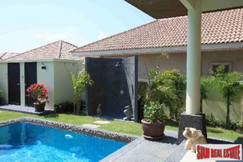 Chalet de 2 dormitorios en Hua Hin, Tailandia № 202444 - foto 5