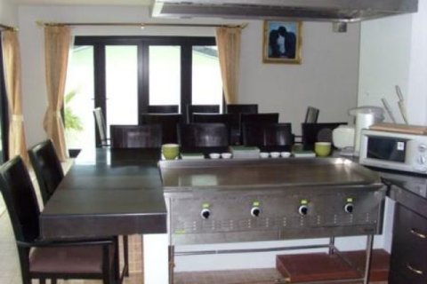 Casa de 5 dormitorios en Patong, Tailandia № 202446 - foto 5