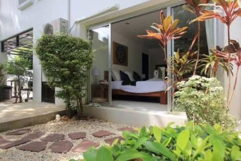 Chalet de 3 dormitorios en Surat Thani, Tailandia № 150448 - foto 7