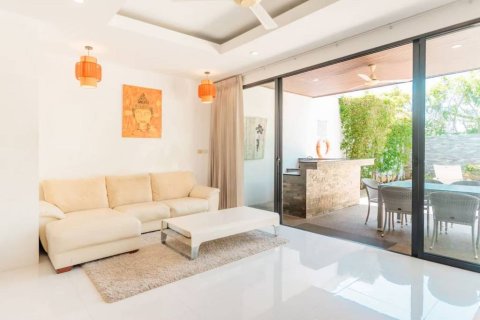 Chalet de 3 dormitorios en Surat Thani, Tailandia № 150449 - foto 6