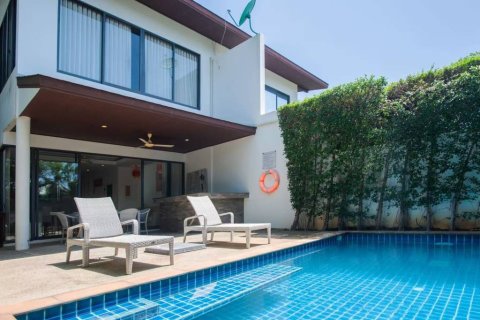Villa à Surat Thani, Thaïlande 3 chambres № 150449