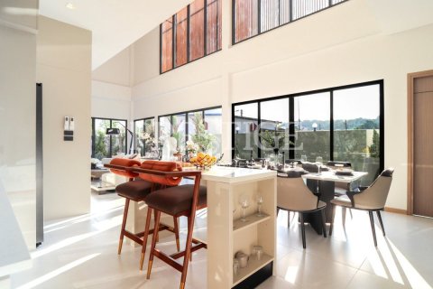 House in Pattaya, Thailand 8 bedrooms № 234109 - photo 7