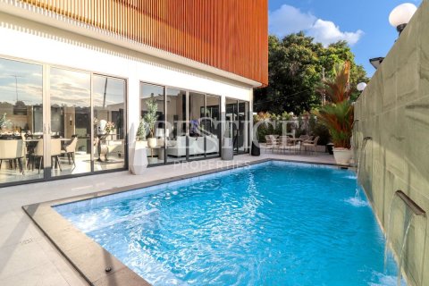 House in Pattaya, Thailand 8 bedrooms № 234109 - photo 2