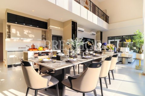 House in Pattaya, Thailand 8 bedrooms № 234109 - photo 4