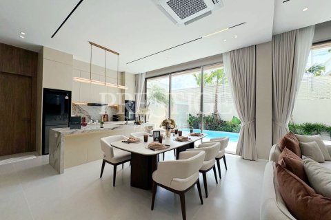House in Pattaya, Thailand 4 bedrooms № 234110 - photo 8