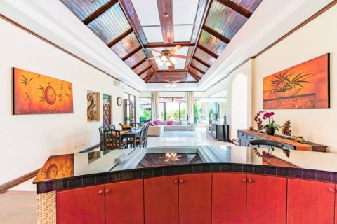 Chalet de 4 dormitorios en Phuket, Tailandia № 147006 - foto 10