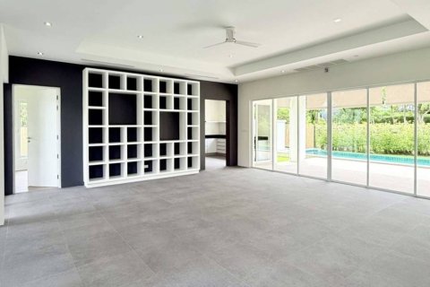Chalet de 3 dormitorios en Hua Hin, Tailandia № 147003 - foto 5