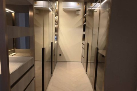 Condominio de 4 dormitorios en Bangkok, Tailandia № 147005 - foto 5
