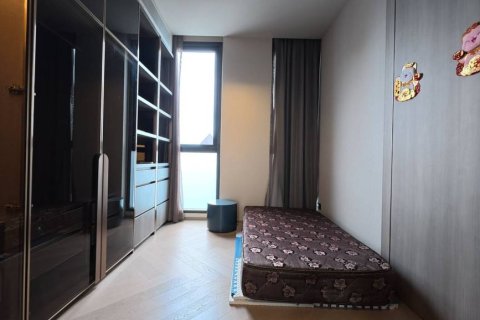 Condominio de 4 dormitorios en Bangkok, Tailandia № 147005 - foto 10