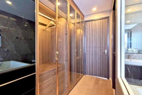 Condo in Bangkok, Thailand, 2 bedrooms № 66787 - photo 13