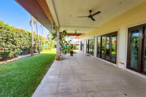 Casa de 3 dormitorios en Hua Hin, Tailandia № 178971 - foto 6