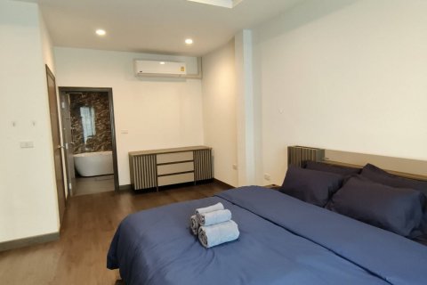 Haus in Bangkok, Thailand 4 Schlafzimmer № 183017 - Foto 11