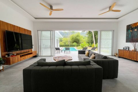 Chalet de 4 dormitorios en Surat Thani, Tailandia № 134581 - foto 9
