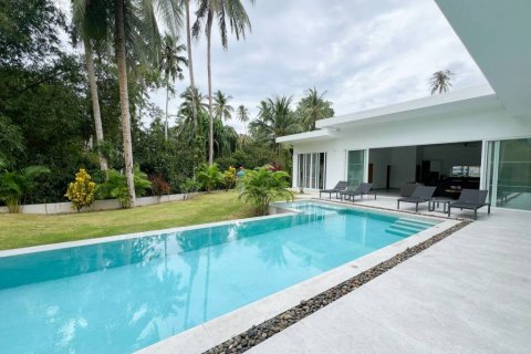 Chalet de 4 dormitorios en Surat Thani, Tailandia № 134581 - foto 4