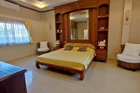 Casa de 3 dormitorios en Pattaya, Tailandia № 150988 - foto 30