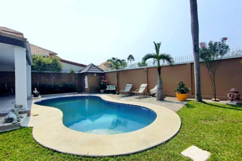 Casa de 3 dormitorios en Pattaya, Tailandia № 150988 - foto 5