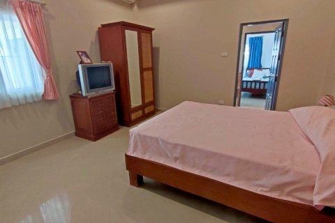 Casa de 3 dormitorios en Pattaya, Tailandia № 150988 - foto 25