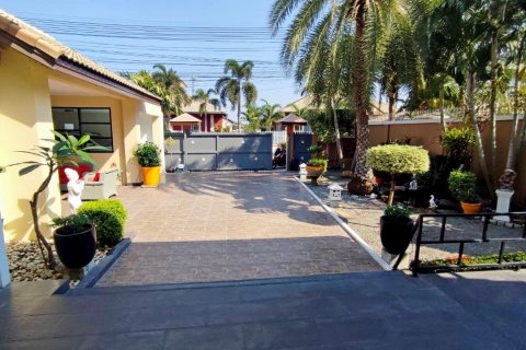 Casa de 3 dormitorios en Pattaya, Tailandia № 150988 - foto 13